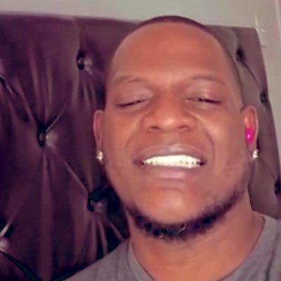 37 with no kids FREAKY WITH A THICC DICC NO PAY 2 PLAY ! NO TRICC ZONE NO FACETIME NOT BUYING PICS NOT A SPONSOR NOT GENEROUS NOT SENDING DM MONEY. NOW WHATS UP