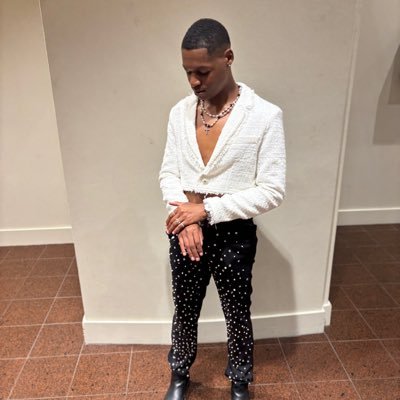 Mhking_'s profile picture. 