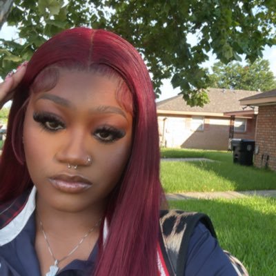 cbfw 🖖🏾 . taylorportjunkie🍷. ima 🐶 nd i lie a lot.