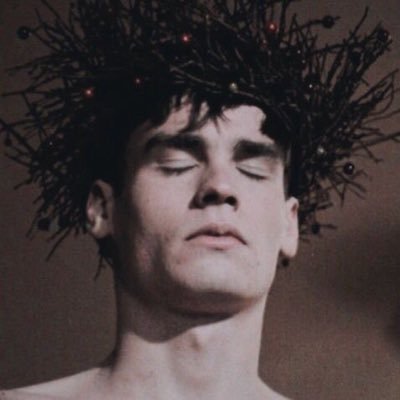 nothinghappned's profile picture. when the memory’s bend, I’ll see you at the end