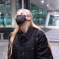 Swan (@isgone02) 's Twitter Profile