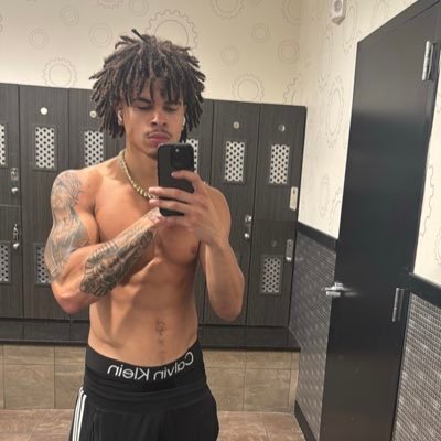 ZӨ BΣΛƬZ💦🍆 Profile