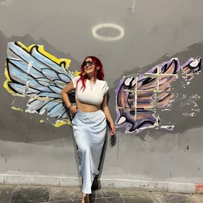 VaneHer23's profile picture. 