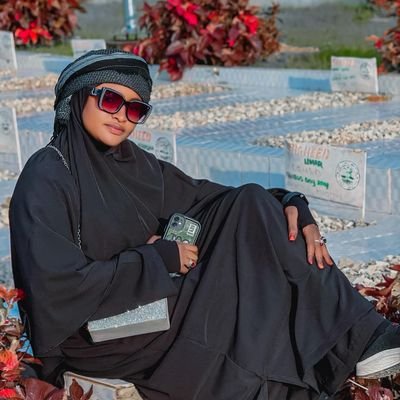 Khadeeja Abdul Qadeer channel
https://t.co/FpwYlifcMJ