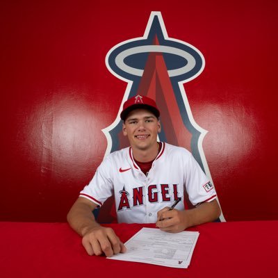 j_slawinski3's profile picture. @angels