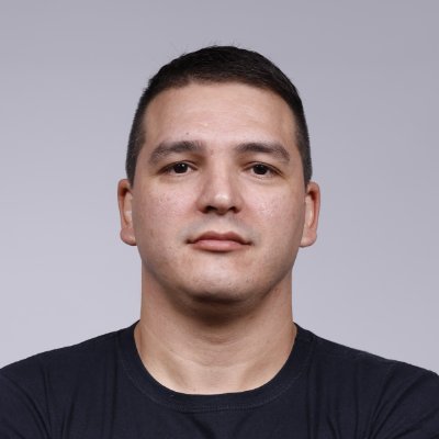 Eu estou nesta vida desde 1985, Gaúcho, Casado, Pai 4x, Budista\BSGI, Flamenguista, Futuro Bacharel em Biomedicina e faixa marrom de jiu-jitsu.