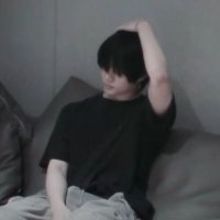 B (@gyupowpow) 's Twitter Profile