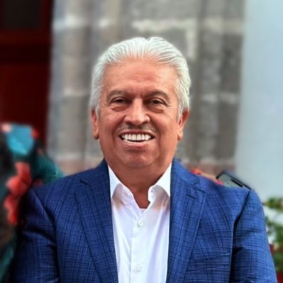 Chilango • Lic. en Administración por la @UNAM • Hombre libre y de buenas costumbres • Político • Apasionado por la ecología y el desarrollo sustentable.