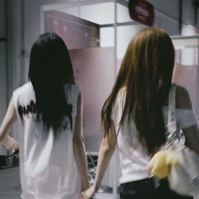 ZYSJ-周由世界 🦐09妹 - 🌱11姐 🐹♥️🐱