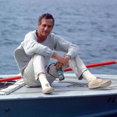 Leenatic's profile picture. I am the hero bangalore deserves but not the one it needs right now