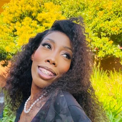 ||• social butterfly 🦋 ||• Founder of @muraievents || Runner 🏃♀️ || • °God is within her she will not fail°