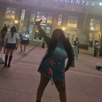 I love music more than I love most people. Personal/ ARMY Fangirl account. (she/her)