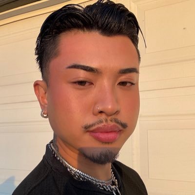 jamessskay's profile picture. Slaying because you're not. ✨