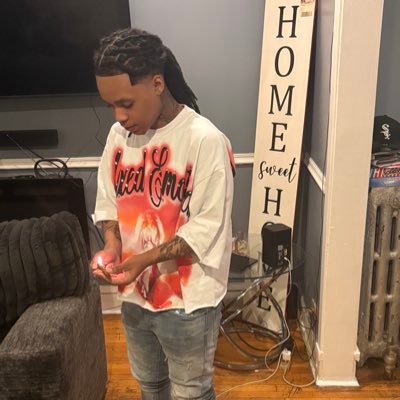 CHICAGO UPCOMING PROMOTER health administration CTU🏫👑Death be4 disrespect Longlivethakings💜👑🌪️😉#LLMR.43X💜 @bucksuptrell 💰👑 instagram:@moneymakingscoota