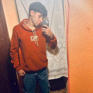 GonzaZanek's profile picture. siganme en instagram

gonza._.z