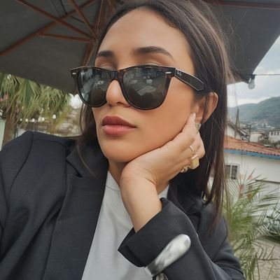 Atleticana / Designer de Moda / Integrante do @ArqdoGalo / Instagram - bellareis18