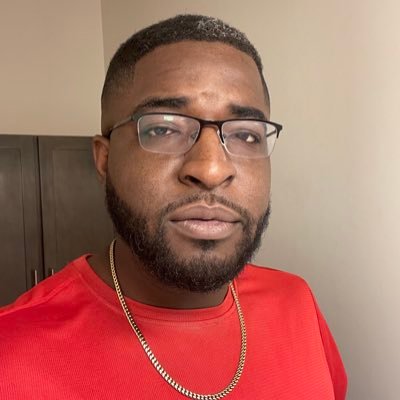 A whimsical skedaddler. Lover of Amazons. Truster of big butts & smiles. God’s favorite. Cunning linguist. Foodie. INTJ. 6’7🇳🇬
