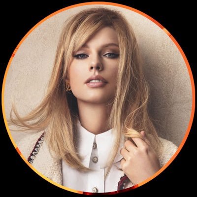 Taylor Swift Facts Profile