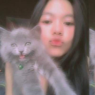 silvyfloria's profile picture. ur not invited