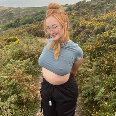 Tell me ur a tourist without telling me ur a tourist...🐈 🌻