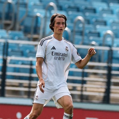 Abdou_Thgn_4's profile picture. HALA MADRID Y NADA MÀS🤍