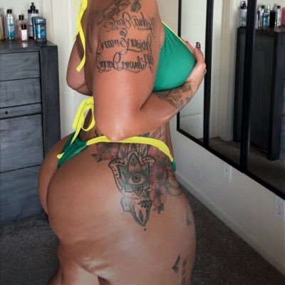 mystoryboxxx's profile picture. Thick lover