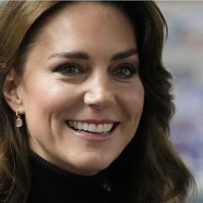 MotherOfAKing12's profile picture. everything feels different