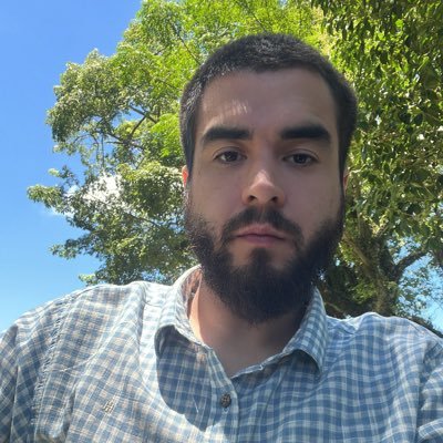 Falo de futebol gaúcho e uruguaio. @ecpelotas 🐺🇺🇦