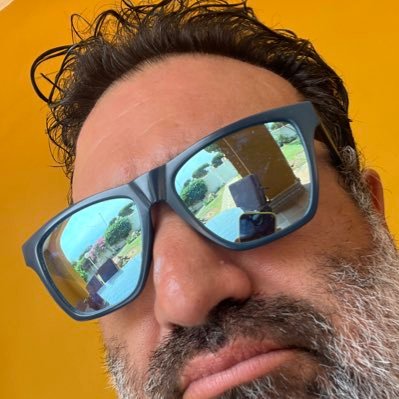 Dadaismo revolucionario. Cotización o barbarie. In Paco Alba We trust.