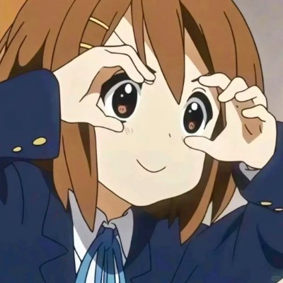 目標に向かって努力する女性です。仕事では誠実に、プライベートではヨガや散歩でリフレッシュ。向上心を大切に、日々成長を目指しています。