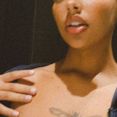 99% citações de música/poesias 1% pensamentos intrusivos
@palezstra 💍