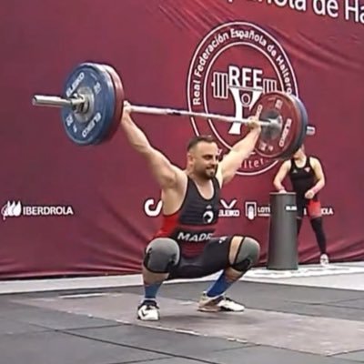 Nv. 29 - Dr. Happiness. Crossfitero, halterófilo 🏋🏻♂️, Maestro Pokèmon y como no llegué a ser como la enfermera Joy, soy #Veterinario 🐕🐈