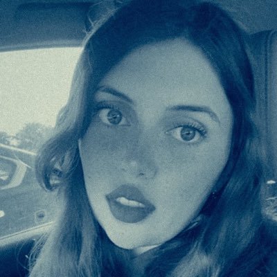 ❄️wintering girl❄️ 1975, Halsey, and Lostboycrow fan account, but maybe some politics here and there.