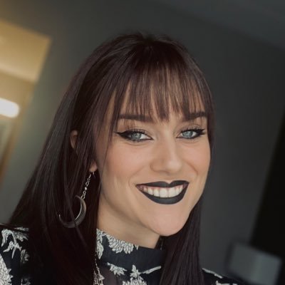 im a writer 🤨 seeking rep for my SHADOW & BONE x SLAYING THE VAMP CONQUEROR string theory magic YA fantasy (pinned) • PosterPit co-host ✨