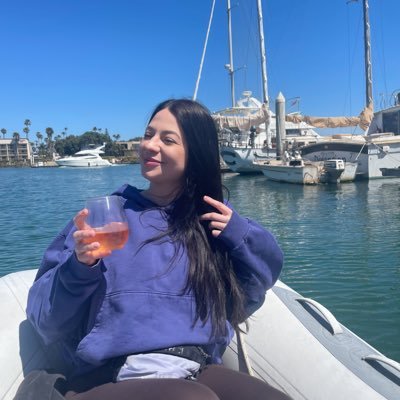 MadelynLad95435's profile picture. Hot country lady next door 💕
Summer BoDy 🤭😎