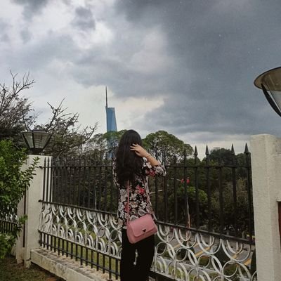 ishrathmX's profile picture. I like to read, write and be kind 🌸