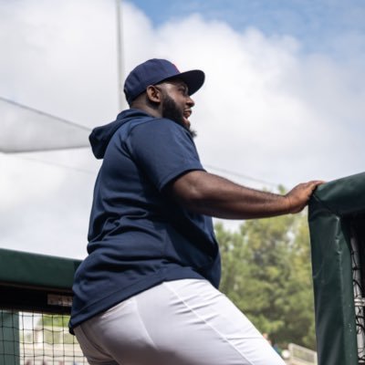 coachbecoats's profile picture. ⚜️Former LU Saint 📸 Content Coach 🎥 📍CLT 🇺🇸HC @usabaseball | USA SCOUT Team Nike ⚾️ 📈Recruiting Strategist 📋 Batting Coach 💪🏾 @warstic ⚾️
