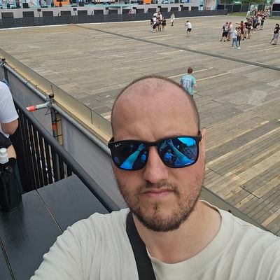 sanzzes120's profile picture. 