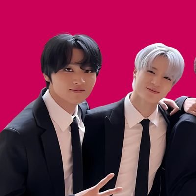 🧤👚 ( cinamorrol lovers, 2006 ) #JENO #HAECHAN your love is therapy ★ whoopsie *you got a smile that could light up a planet; .. ♡՞༉
