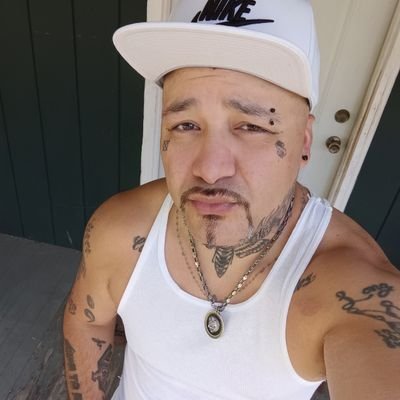 N8tiv 🇺🇸 tryna giv Bak 2 the community. Im not a vry smart guy, but im 18 yrs sobr of all drugs n 4 yrs from alcohol. seen n did alot. Jus tryna help. luvUall
