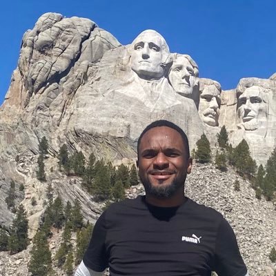 ✝️ Christian| Husband 💍 | Music Executive | MA. Music Business | Videographer | Mastering Engineer | Music Producer/Director| Arsenal FC| I follow back.