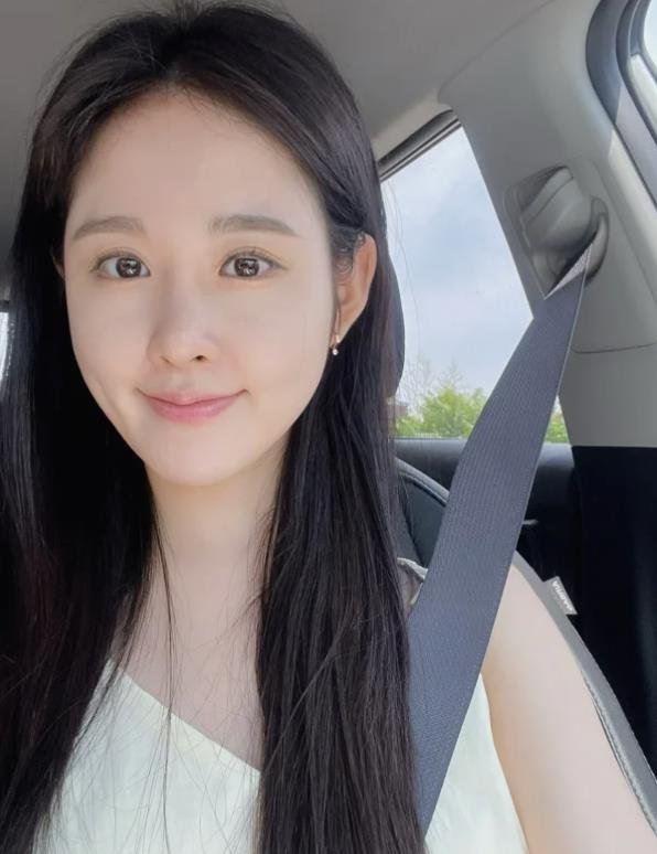 WaWDLCF5VnD3G's profile picture. 家は何度も教えてくれるので、洗濯してください。