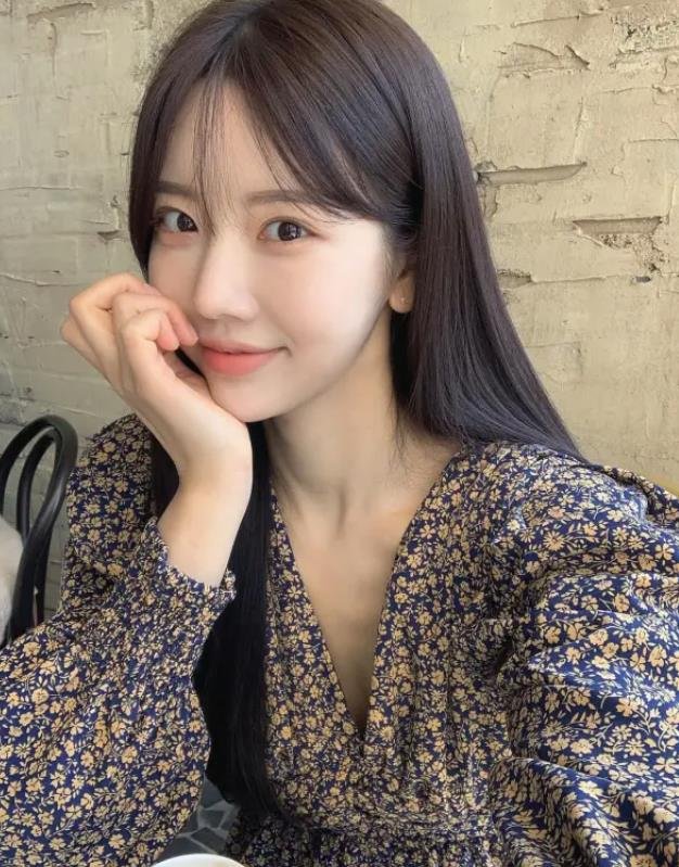 t1Fs9Y6fp504Xy's profile picture. 私はPing Dooです...