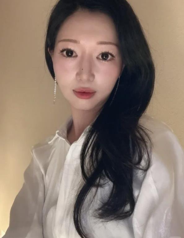 Sus2tDw4Ks4G7's profile picture. コンドームはたくさんあります...
私も少し新鮮なナム・ジョンネと餅をします。