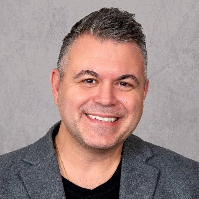 Fratetastic's profile picture. Charlotte 49er Alum. Georgia Bulldog by marriage. I'm also Head of Creative and Content at @guitarcenter I run @fr8shop for fun. https://t.co/jJz3LESjCz