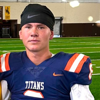 Kellen Marchand @KellenMarchand6 -WR 6’4” 182lbs Profile