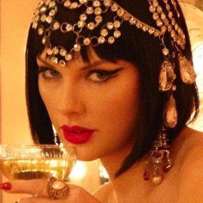 ollie_swiftie's profile picture. Your NY when Hollywood hates you