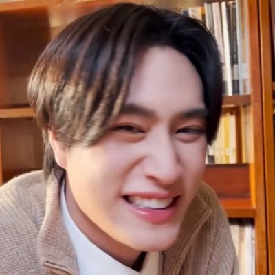 fan account | ปั่นเทรน | ไม่ต้องฟอลแอคนี้นะคั้บ อยากฟอลกลับแอคนี้เลยㅠㅠ @hollsyourbayy