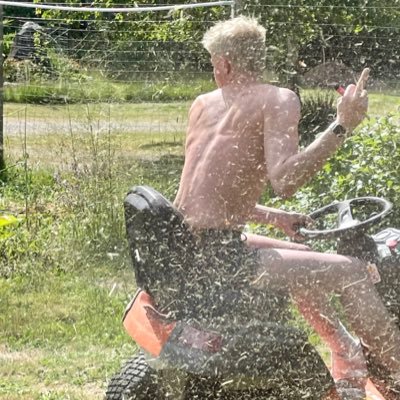 blakebebz's profile picture. ur favorite gay boy