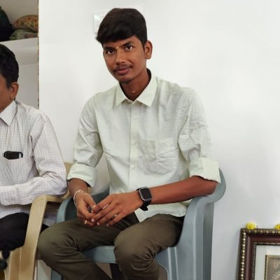 Friendship is the hardest thing in the world to explain.😍 It’s not something you learn in school. 🥳But if you haven’t learned the meaning of friendship,🥰 you